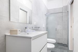 Koupelna v ubytování Deva Room
