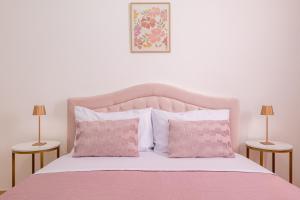 Postel nebo postele na pokoji v ubytování Deva Room