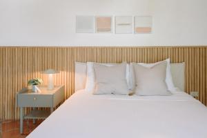RN Villa - San Benito客房内的一张或多张床位