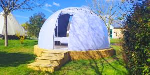 Vonkajšia záhrada v ubytovaní Resort & Camping - Val de Braye
