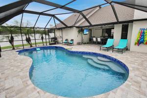 Πισίνα στο ή κοντά στο Private Pool Home Minutes From Anna Maria Island - Dreams Of Paradise