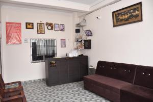 TV a/nebo společenská místnost v ubytování Shree Ram Shabd Guest House + 10 fotografií