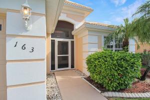 Hoone, kus puhkemaja asub