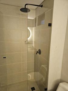 Et badeværelse på 2402 Luxury apartment in Sabaneta