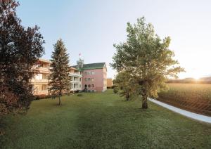 Aed väljaspool majutusasutust Wilfinger Ring Bio Hotel