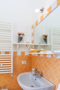 Ένα μπάνιο στο Villa with Pool overlooking Tavolara - Porto San Paolo