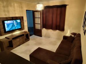 Μια τηλεόραση ή/και κέντρο ψυχαγωγίας στο Casa Vila Sobrinho
