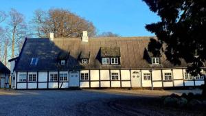 Budova, kde se prázdninový dům nachází