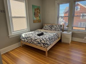 Private room in a shared apt Middletown near Wesley uni客房内的一张或多张床位