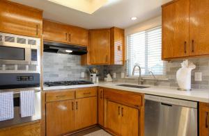 Afbeelding uit fotogalerij van Paddock Beach House in Shell Beach