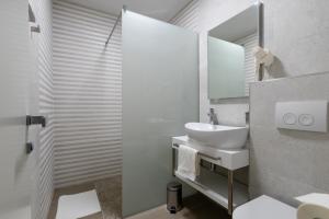 Hotel - Teranea City Hvar的一间浴室
