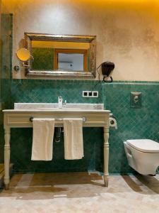 Koupelna v ubytování Riad Casa Maria + 20 fotografií