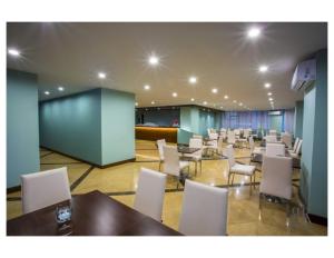 Χώρος καθιστικού στο ROLES Hotel