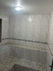 Phòng tắm tại Casa Aconchegante em São Pedro da Serra