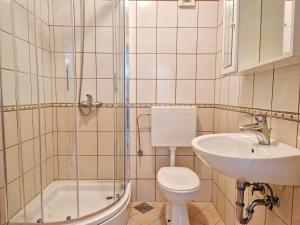 Koupelna v ubytování Apartments with parking space Baska, Krk - 24229 + 20 fotografií