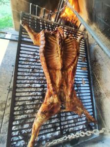 مرافق الشوي المتوفرة للضيوف في الشقة