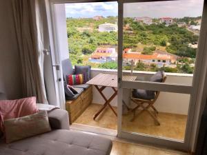 Nespecifikovaný výhled na hory nebo výhled na hory při pohledu z apartmánu