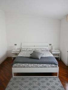 Postel nebo postele na pokoji v ubytování Guesthouse Flora