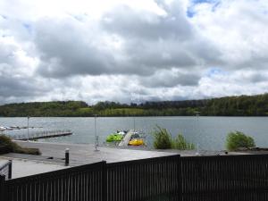 Φωτογραφία από το άλμπουμ του Gîte 80m² au bord du lac, calme, animaux admis - FR-1-611-116 σε Peigny +12 φωτογραφίες