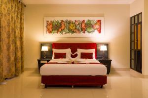 Katil atau katil-katil dalam bilik di Vamana Resort - CHSE Certified +30 gambar