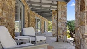Χώρος καθιστικού στο Tuscan style ocean beach escape on the Peninsula