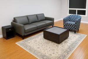 Posezení v ubytování Airport Rooms