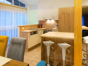 Kuchyňa alebo kuchynka v ubytovaní Penthouse in Niederau near Ski Lift