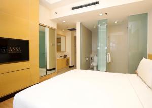 TV a/nebo společenská místnost v ubytování ANSA Hotel Kuala Lumpur