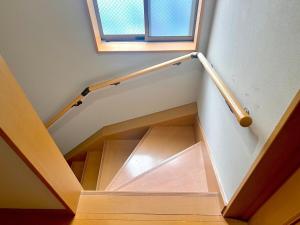 Fotografia z galérie ubytovania 福生駅徒歩5分 最大8名 完全貸切り 一軒家 観光地近く v destinácii Fussa
