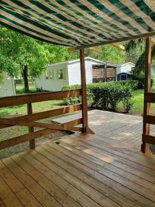 BoofzheimにあるF011- Bungalow ensoleillé pour 4 proche EuropaParkのギャラリーの写真