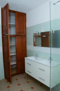 Salle de bains dans l'établissement Le gîte d'Allizon - Etage 3