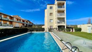 The swimming pool at or close to Mundel 2-2 Még 13 kép