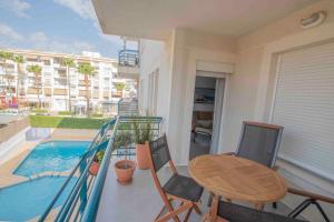The swimming pool at or close to Sepulveda 2 Spaniahome