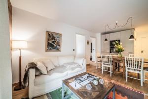 O zonă de relaxare la Apartment Cumaru, Les Houches - by EMERALD STAY