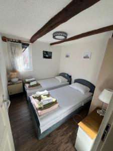 Rúm í herbergi á Milić apartmani 1