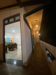 Ruang duduk di Home Guard Villa +14 gambar