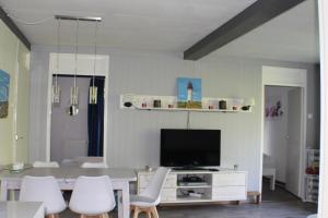 Et tv og/eller underholdning på Nova Zembla