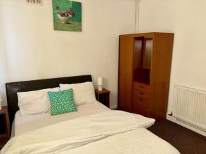 Φωτογραφία από το άλμπουμ του StanBros Side Flat σε Coseley