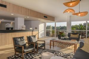 Posezení v ubytování San Lameer Resort Hotel & Spa