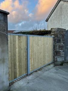 Bilde i galleriet til Modern secure townhouse i Oldcastle