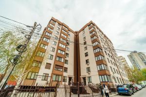 Το κτήριο όπου στεγάζεται  το διαμέρισμα