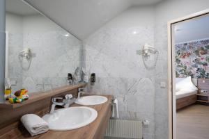 Un baño de Hotel Kongress