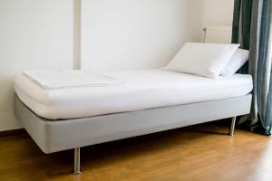 A bed or beds in a room at Kazaviti SKG