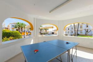Πινγκ πονγκ στο El Torro Apartment ή εκεί κοντά