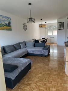 Χώρος καθιστικού στο Apartman Sopia