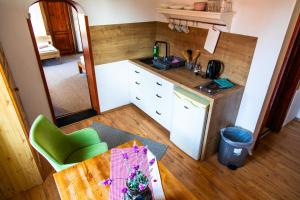 Kuchyňa alebo kuchynka v ubytovaní Pension Aqualand Free parking