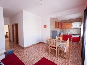 Gallery image of GoBeyond - T2 Selada in Porto Novo +6 photos