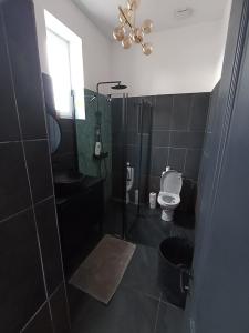 Ένα μπάνιο στο Ted’s one