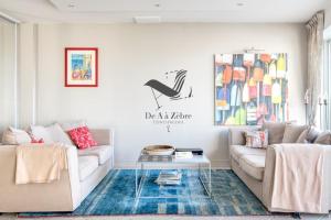 Photo de la galerie de l'établissement Mer & Soleil - Face mer avec accès direct plage, à Fouras 33 autres photos