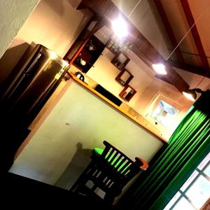 Kuhinja oz. manjša kuhinja v nastanitvi Ella Foret accomodation